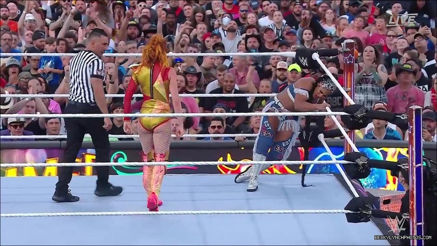 WWE_SummerSlam_2022_720p_WEB_h264-HEEL_mp4_000815854.jpg
