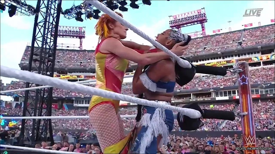 WWE_SummerSlam_2022_720p_WEB_h264-HEEL_mp4_000820254.jpg