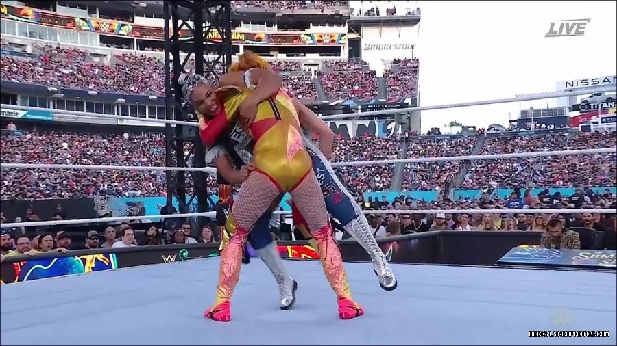 WWE_SummerSlam_2022_720p_WEB_h264-HEEL_mp4_000825254.jpg