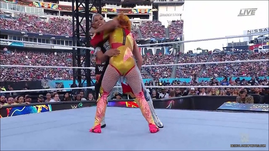 WWE_SummerSlam_2022_720p_WEB_h264-HEEL_mp4_000825654.jpg