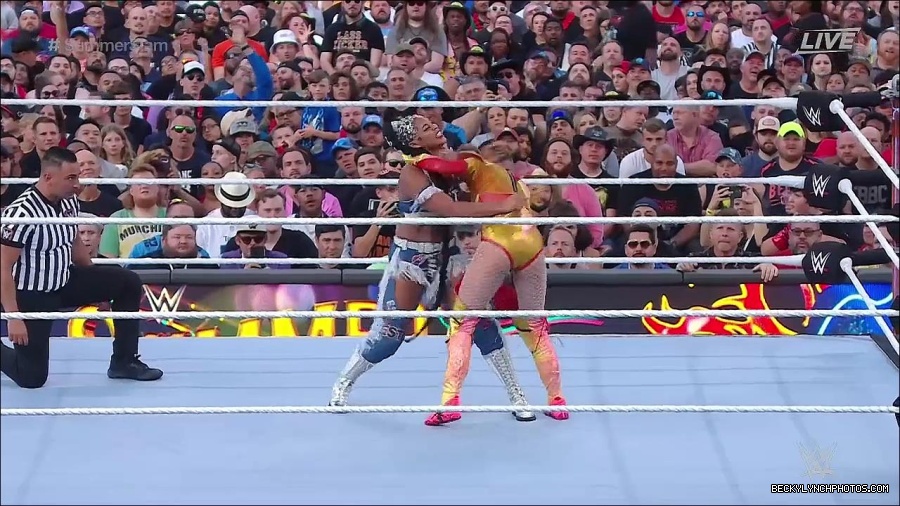 WWE_SummerSlam_2022_720p_WEB_h264-HEEL_mp4_000828454.jpg