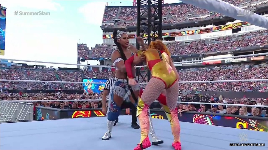 WWE_SummerSlam_2022_720p_WEB_h264-HEEL_mp4_000829254.jpg