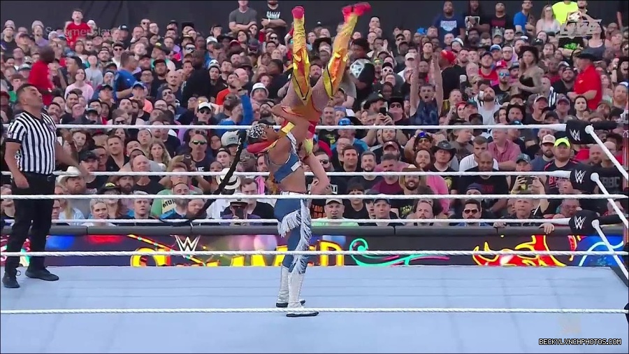 WWE_SummerSlam_2022_720p_WEB_h264-HEEL_mp4_000832854.jpg