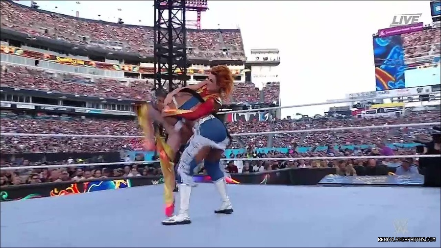WWE_SummerSlam_2022_720p_WEB_h264-HEEL_mp4_000842054.jpg