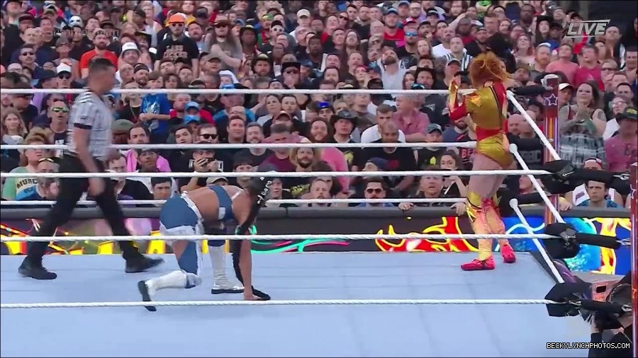 WWE_SummerSlam_2022_720p_WEB_h264-HEEL_mp4_000847654.jpg