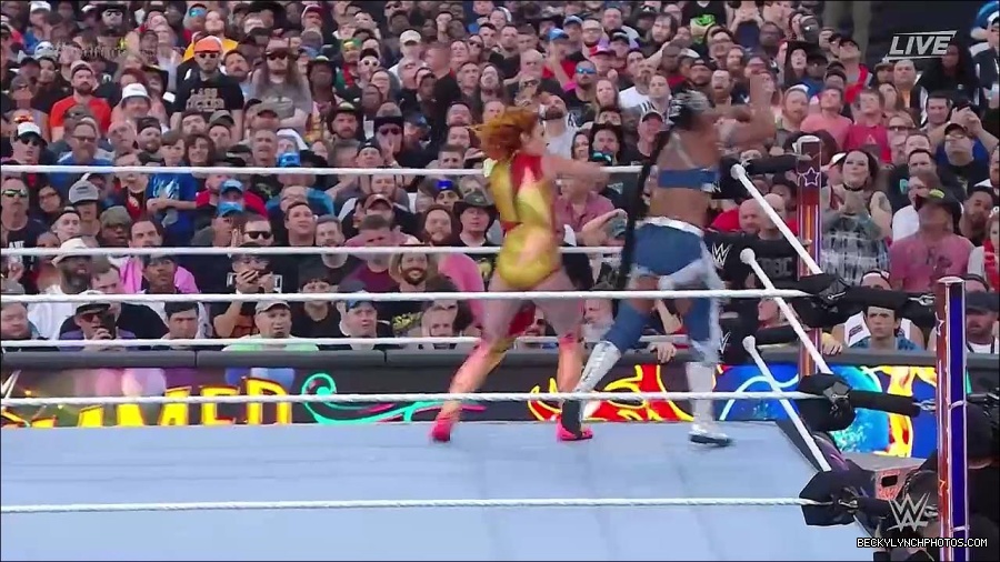 WWE_SummerSlam_2022_720p_WEB_h264-HEEL_mp4_000849254.jpg