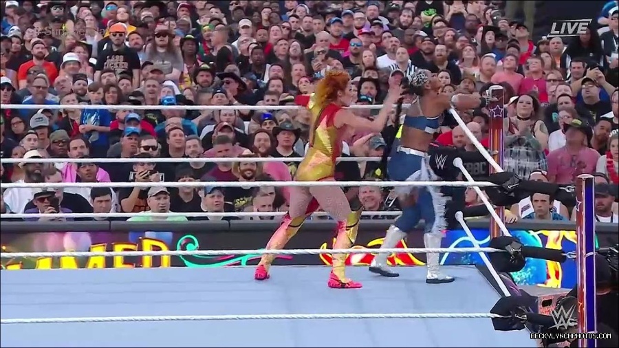 WWE_SummerSlam_2022_720p_WEB_h264-HEEL_mp4_000849654.jpg