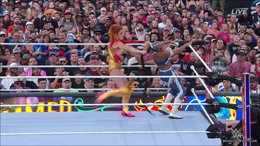 WWE_SummerSlam_2022_720p_WEB_h264-HEEL_mp4_000850854.jpg
