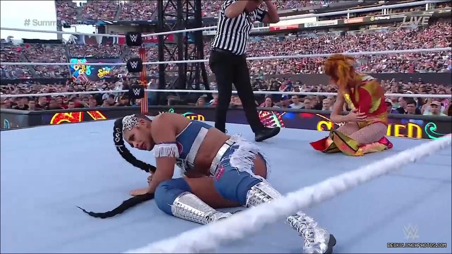 WWE_SummerSlam_2022_720p_WEB_h264-HEEL_mp4_000857654.jpg
