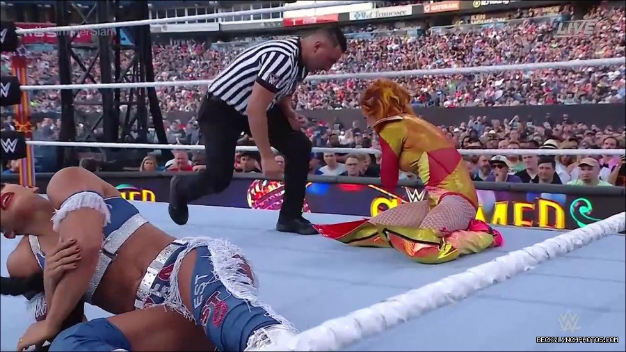 WWE_SummerSlam_2022_720p_WEB_h264-HEEL_mp4_000859654.jpg