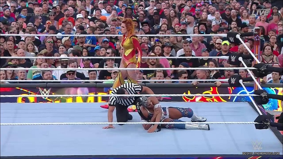 WWE_SummerSlam_2022_720p_WEB_h264-HEEL_mp4_000869254.jpg