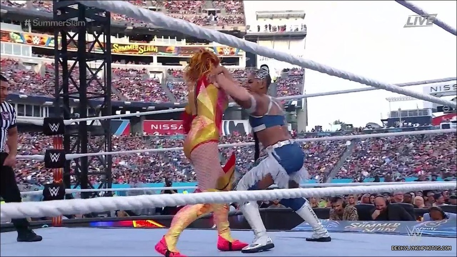 WWE_SummerSlam_2022_720p_WEB_h264-HEEL_mp4_000900854.jpg