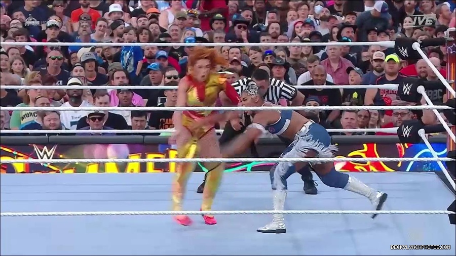 WWE_SummerSlam_2022_720p_WEB_h264-HEEL_mp4_000903654.jpg
