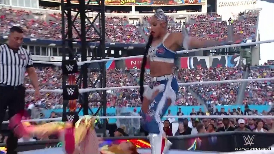 WWE_SummerSlam_2022_720p_WEB_h264-HEEL_mp4_000906454.jpg