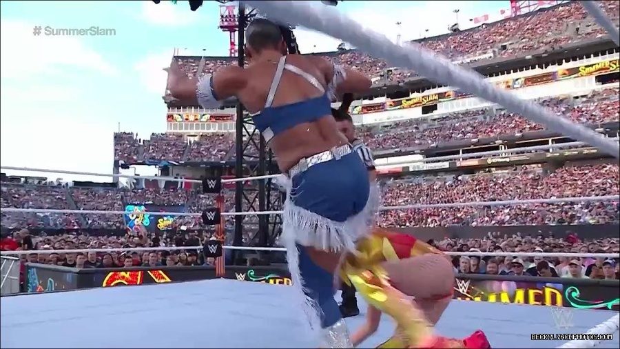 WWE_SummerSlam_2022_720p_WEB_h264-HEEL_mp4_000908054.jpg