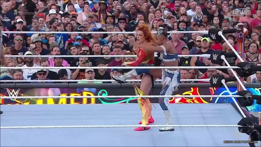 WWE_SummerSlam_2022_720p_WEB_h264-HEEL_mp4_000909254.jpg