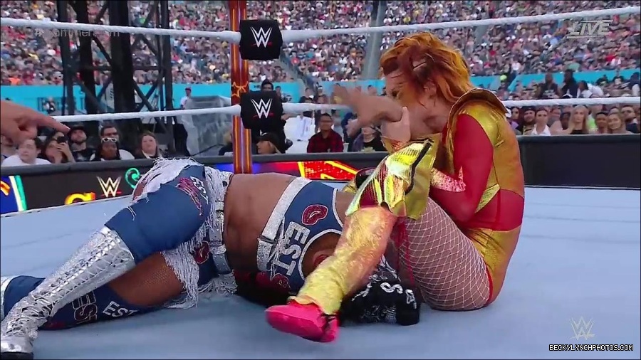 WWE_SummerSlam_2022_720p_WEB_h264-HEEL_mp4_000922854.jpg