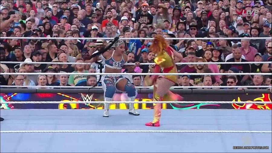 WWE_SummerSlam_2022_720p_WEB_h264-HEEL_mp4_000929654.jpg