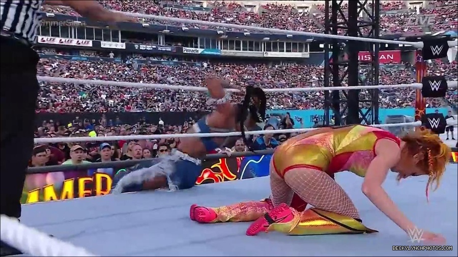 WWE_SummerSlam_2022_720p_WEB_h264-HEEL_mp4_000931654.jpg