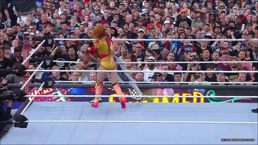 WWE_SummerSlam_2022_720p_WEB_h264-HEEL_mp4_000937254.jpg