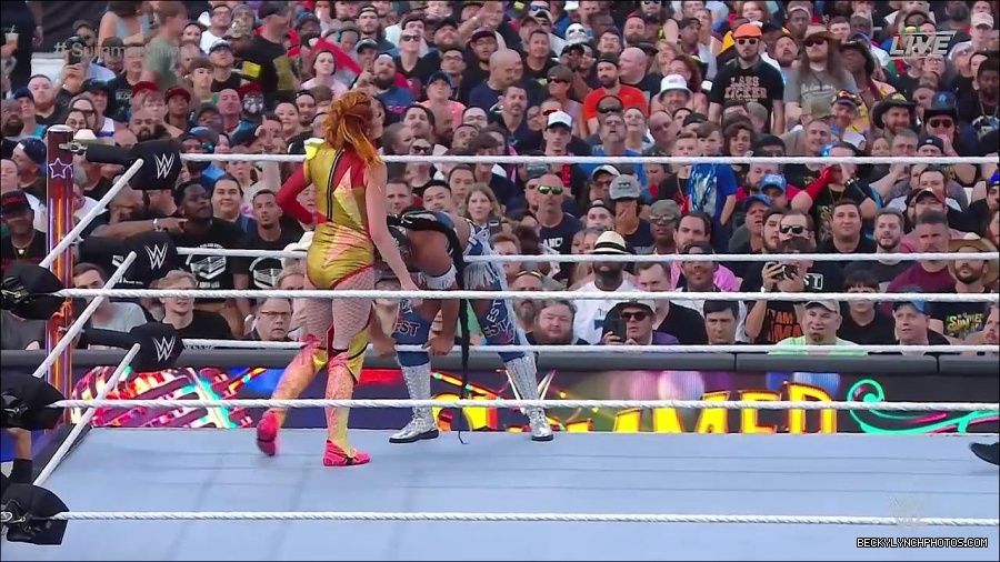 WWE_SummerSlam_2022_720p_WEB_h264-HEEL_mp4_000943254.jpg