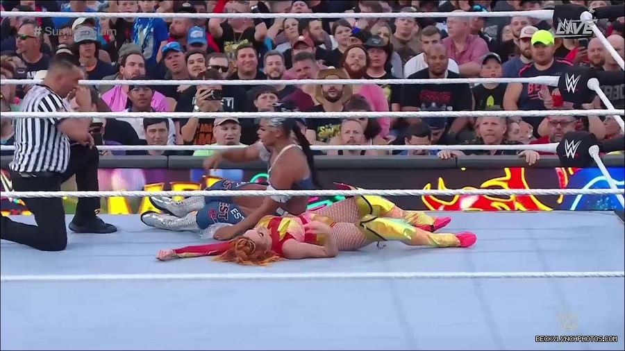 WWE_SummerSlam_2022_720p_WEB_h264-HEEL_mp4_000958054.jpg