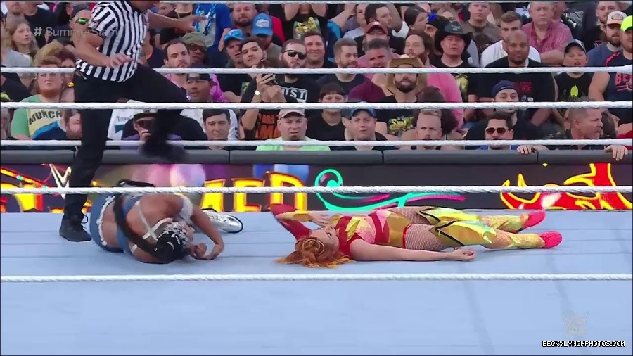 WWE_SummerSlam_2022_720p_WEB_h264-HEEL_mp4_000960054.jpg