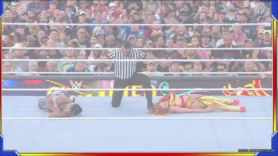 WWE_SummerSlam_2022_720p_WEB_h264-HEEL_mp4_000962854.jpg