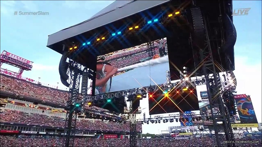 WWE_SummerSlam_2022_720p_WEB_h264-HEEL_mp4_000978854.jpg