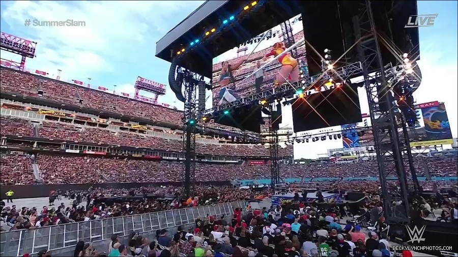WWE_SummerSlam_2022_720p_WEB_h264-HEEL_mp4_000984054.jpg
