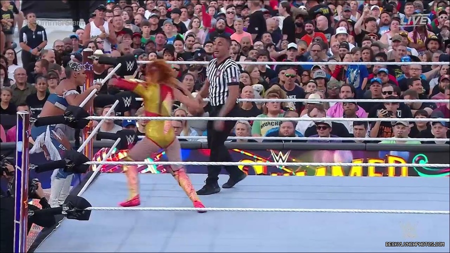WWE_SummerSlam_2022_720p_WEB_h264-HEEL_mp4_000986454.jpg