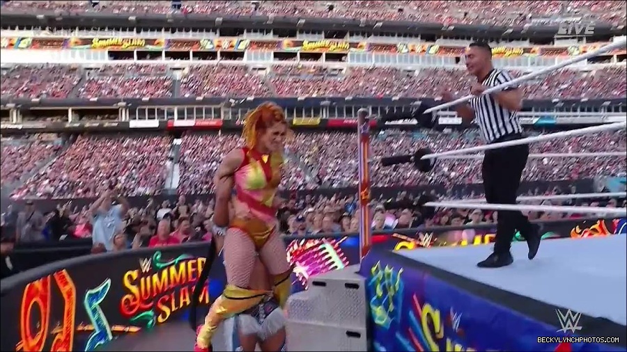 WWE_SummerSlam_2022_720p_WEB_h264-HEEL_mp4_001000054.jpg
