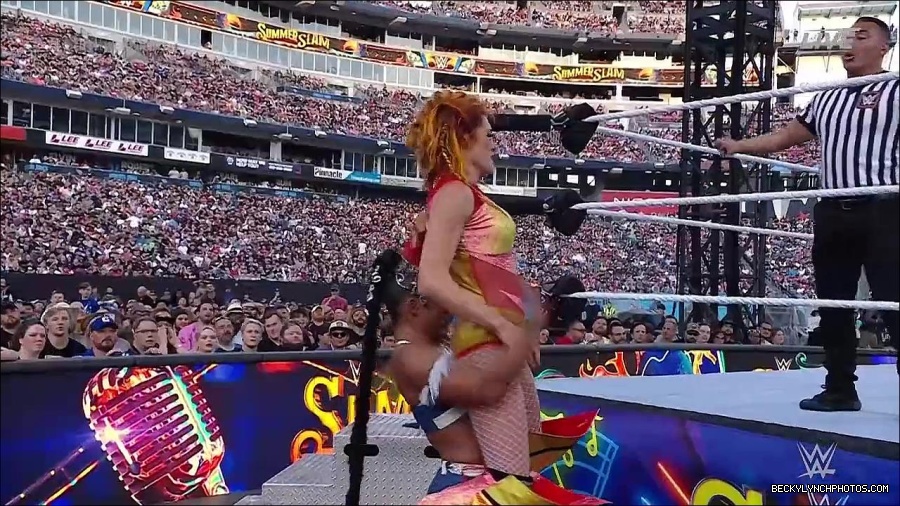 WWE_SummerSlam_2022_720p_WEB_h264-HEEL_mp4_001000854.jpg