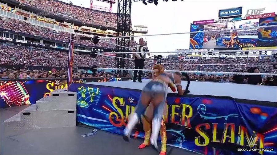 WWE_SummerSlam_2022_720p_WEB_h264-HEEL_mp4_001009254.jpg