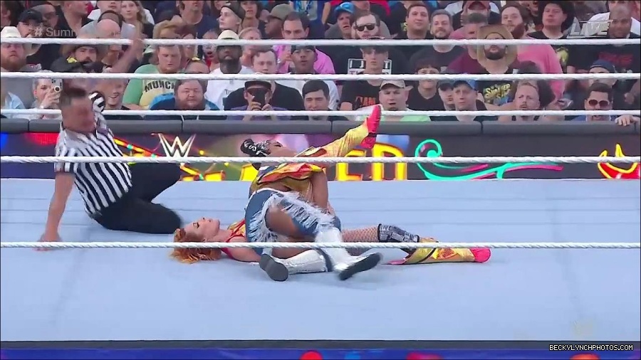 WWE_SummerSlam_2022_720p_WEB_h264-HEEL_mp4_001053254.jpg