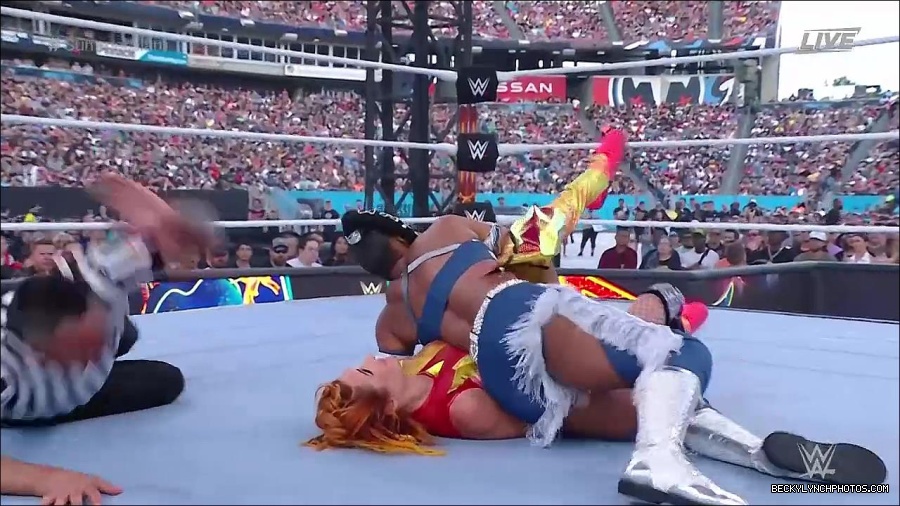 WWE_SummerSlam_2022_720p_WEB_h264-HEEL_mp4_001054454.jpg