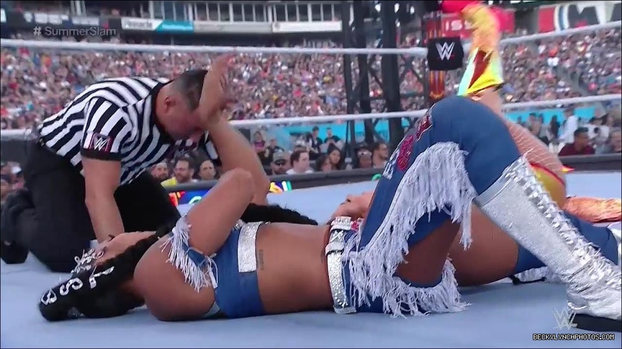 WWE_SummerSlam_2022_720p_WEB_h264-HEEL_mp4_001064454.jpg
