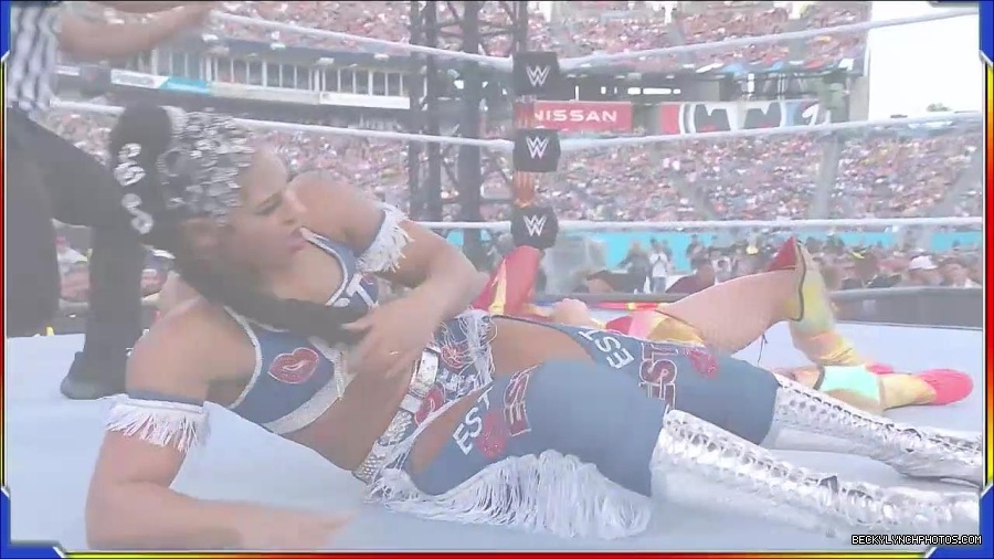 WWE_SummerSlam_2022_720p_WEB_h264-HEEL_mp4_001067254.jpg
