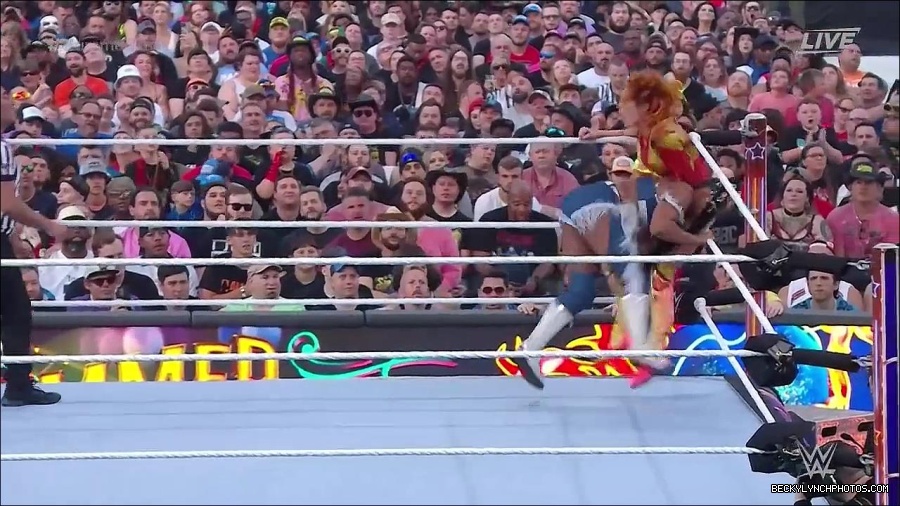 WWE_SummerSlam_2022_720p_WEB_h264-HEEL_mp4_001078854.jpg