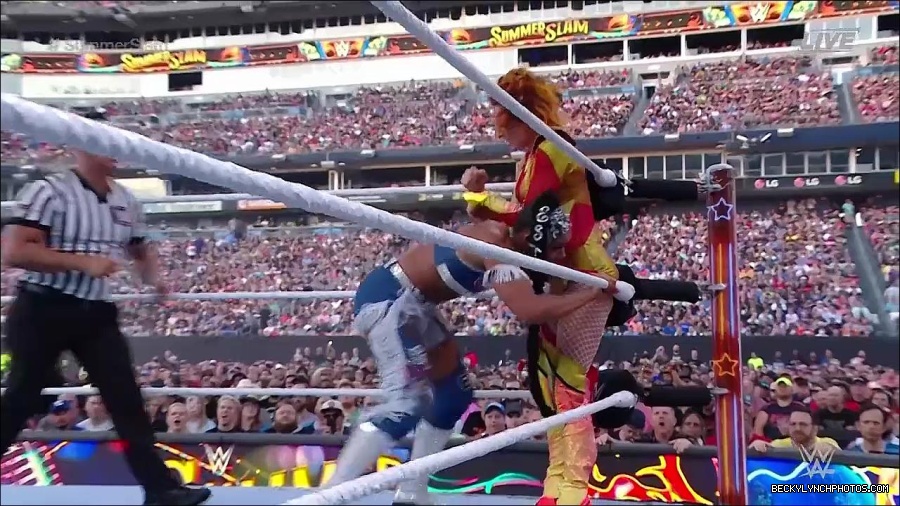WWE_SummerSlam_2022_720p_WEB_h264-HEEL_mp4_001080054.jpg