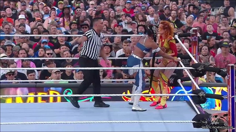 WWE_SummerSlam_2022_720p_WEB_h264-HEEL_mp4_001083654.jpg