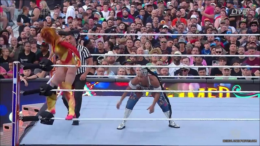 WWE_SummerSlam_2022_720p_WEB_h264-HEEL_mp4_001095654.jpg