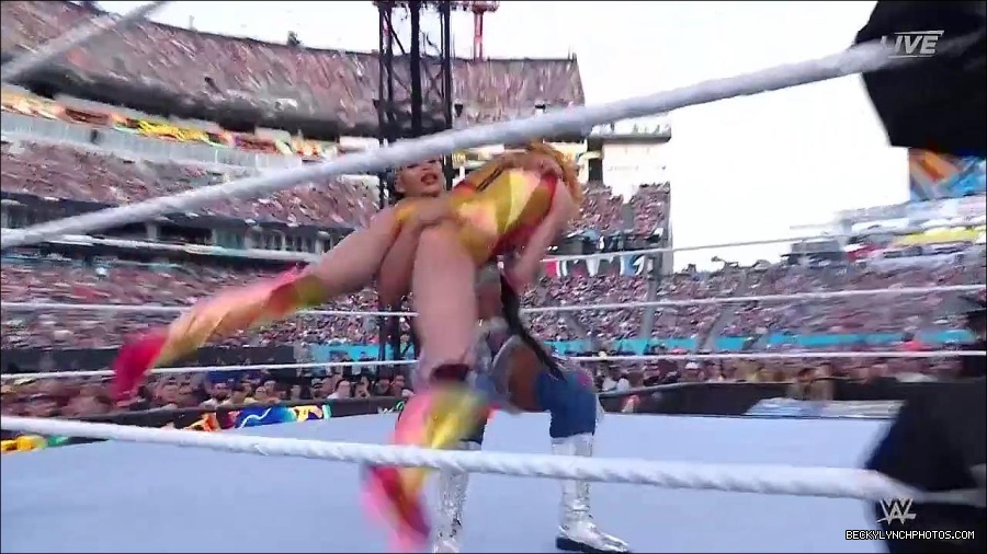 WWE_SummerSlam_2022_720p_WEB_h264-HEEL_mp4_001097654.jpg