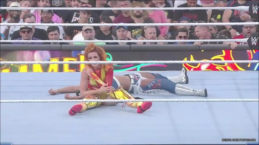 WWE_SummerSlam_2022_720p_WEB_h264-HEEL_mp4_001139254.jpg