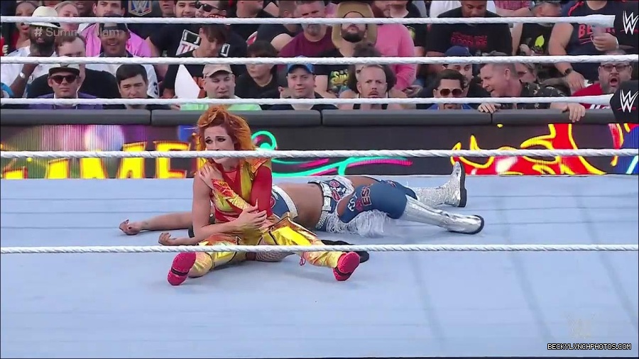WWE_SummerSlam_2022_720p_WEB_h264-HEEL_mp4_001139654.jpg