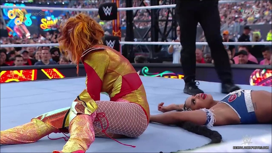 WWE_SummerSlam_2022_720p_WEB_h264-HEEL_mp4_001142054.jpg