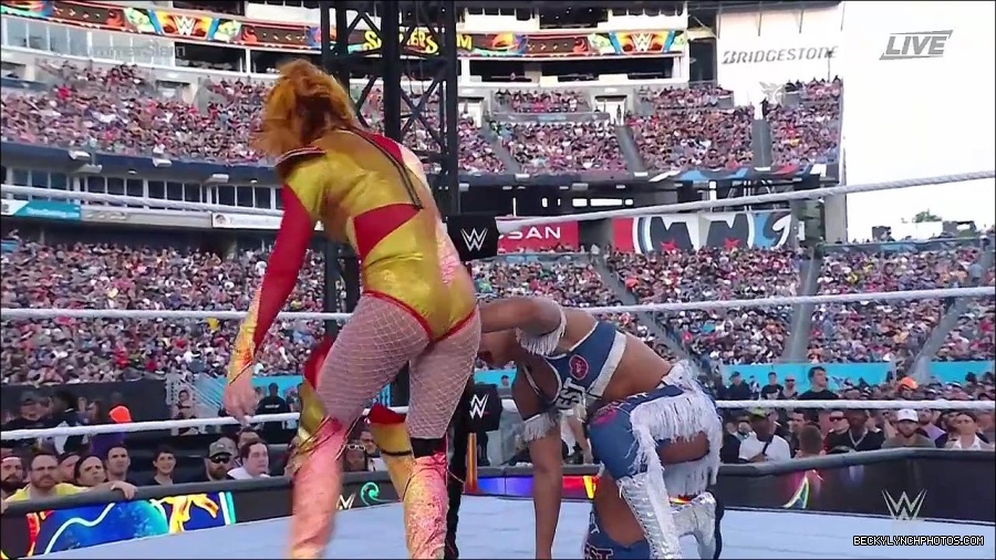 WWE_SummerSlam_2022_720p_WEB_h264-HEEL_mp4_001153654.jpg