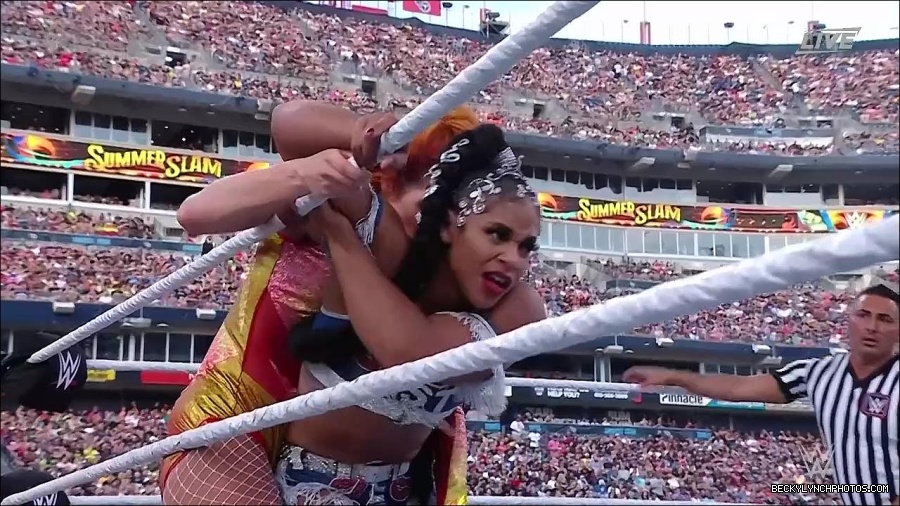 WWE_SummerSlam_2022_720p_WEB_h264-HEEL_mp4_001168054.jpg