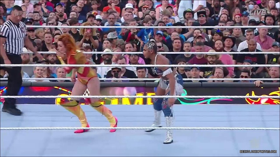 WWE_SummerSlam_2022_720p_WEB_h264-HEEL_mp4_001174854.jpg