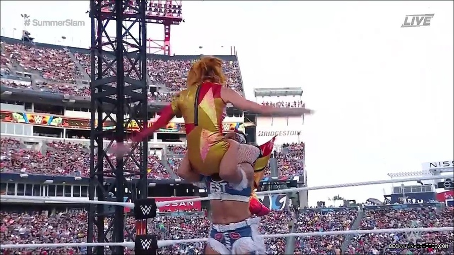 WWE_SummerSlam_2022_720p_WEB_h264-HEEL_mp4_001178454.jpg